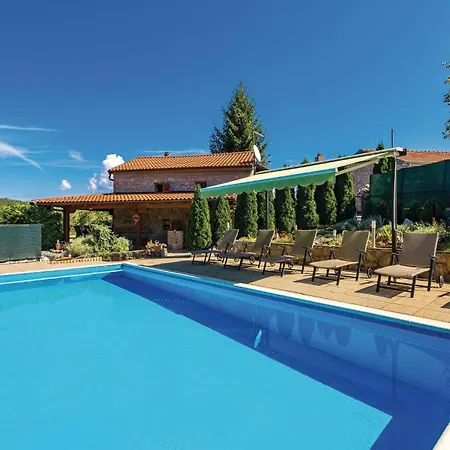 Lovely Home In Jurdani With Outdoor Swimming Pool Holiday home Jurdani