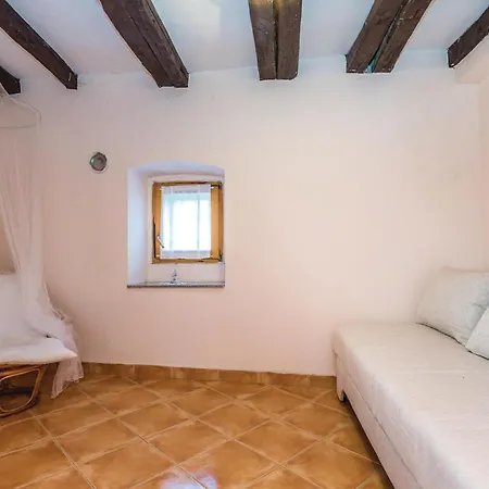 Holiday home Lovely Home In Jurdani With Outdoor Swimming Pool Jurdani