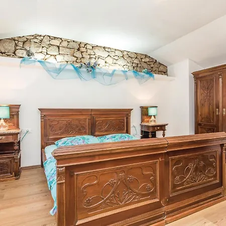 Lovely Home In Jurdani With Outdoor Swimming Pool *